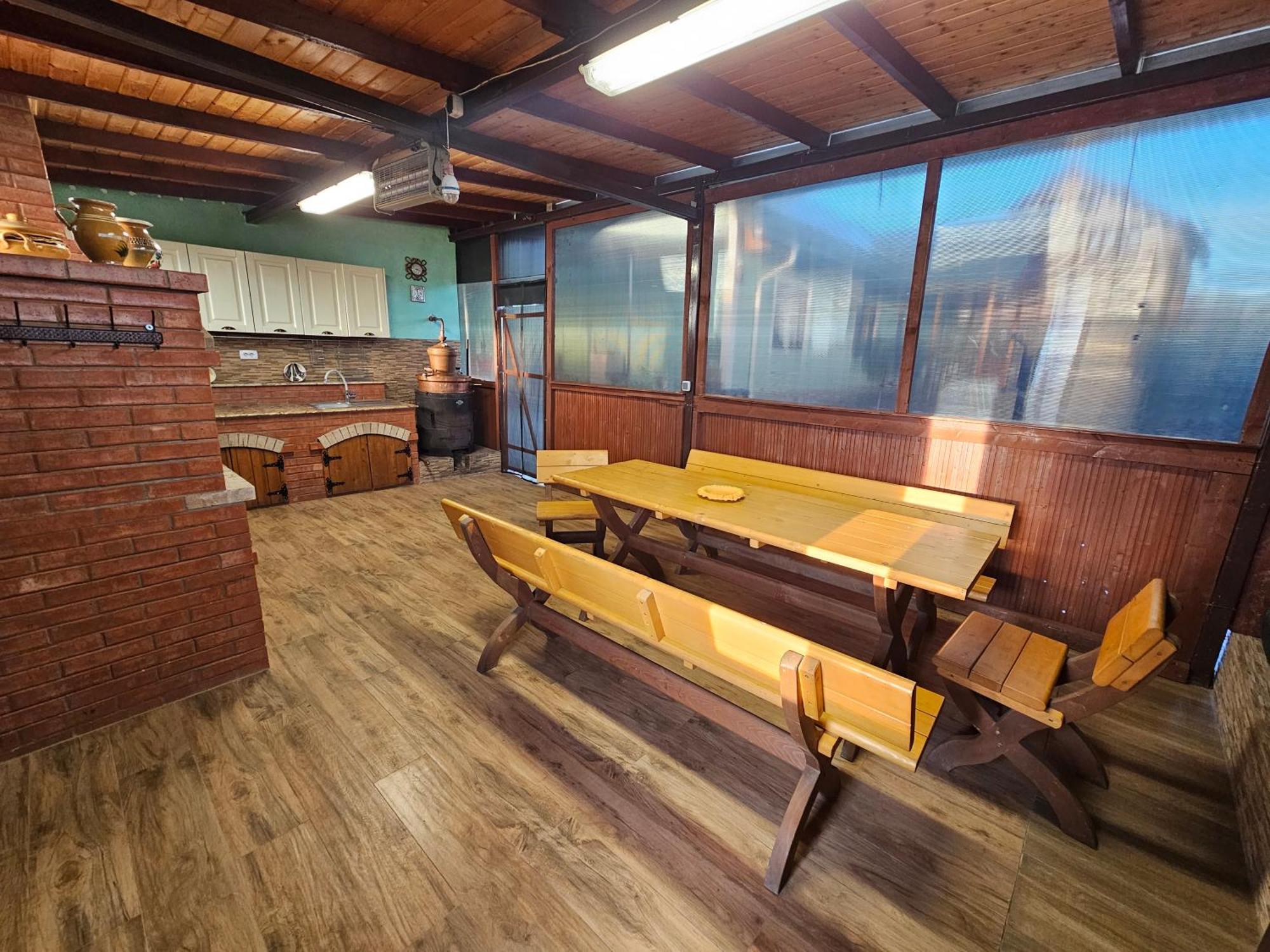 Hîrtoape Colt De Rai Bed & Breakfast エクステリア 写真